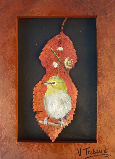 peinture Oiseau Zostrops  dos gris - Acrylique sur feuille de cerisier - Virginie TRABAUD